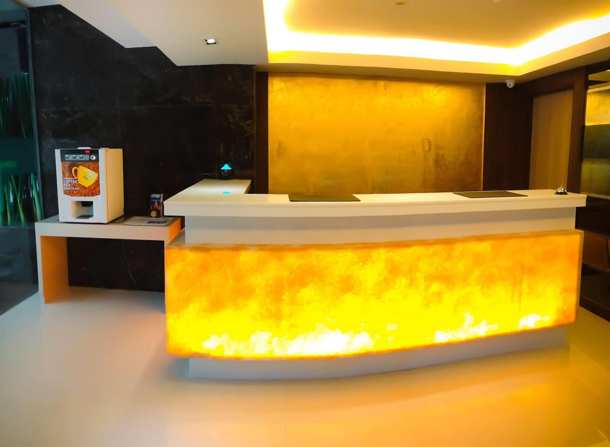 Icheck Inn Nana By Aspira Bangkok Exterior foto